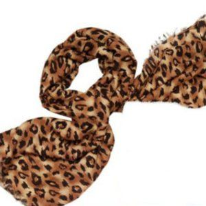 COLLEEN LOPEZ Large LEOPARD Print Scarf
